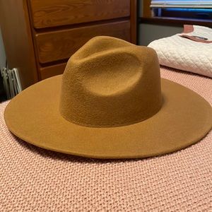 Vici collection hat new with tags unable to return